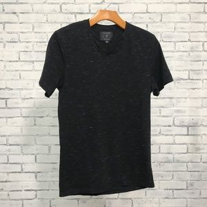 GUESS Men's V-Neck NWOT